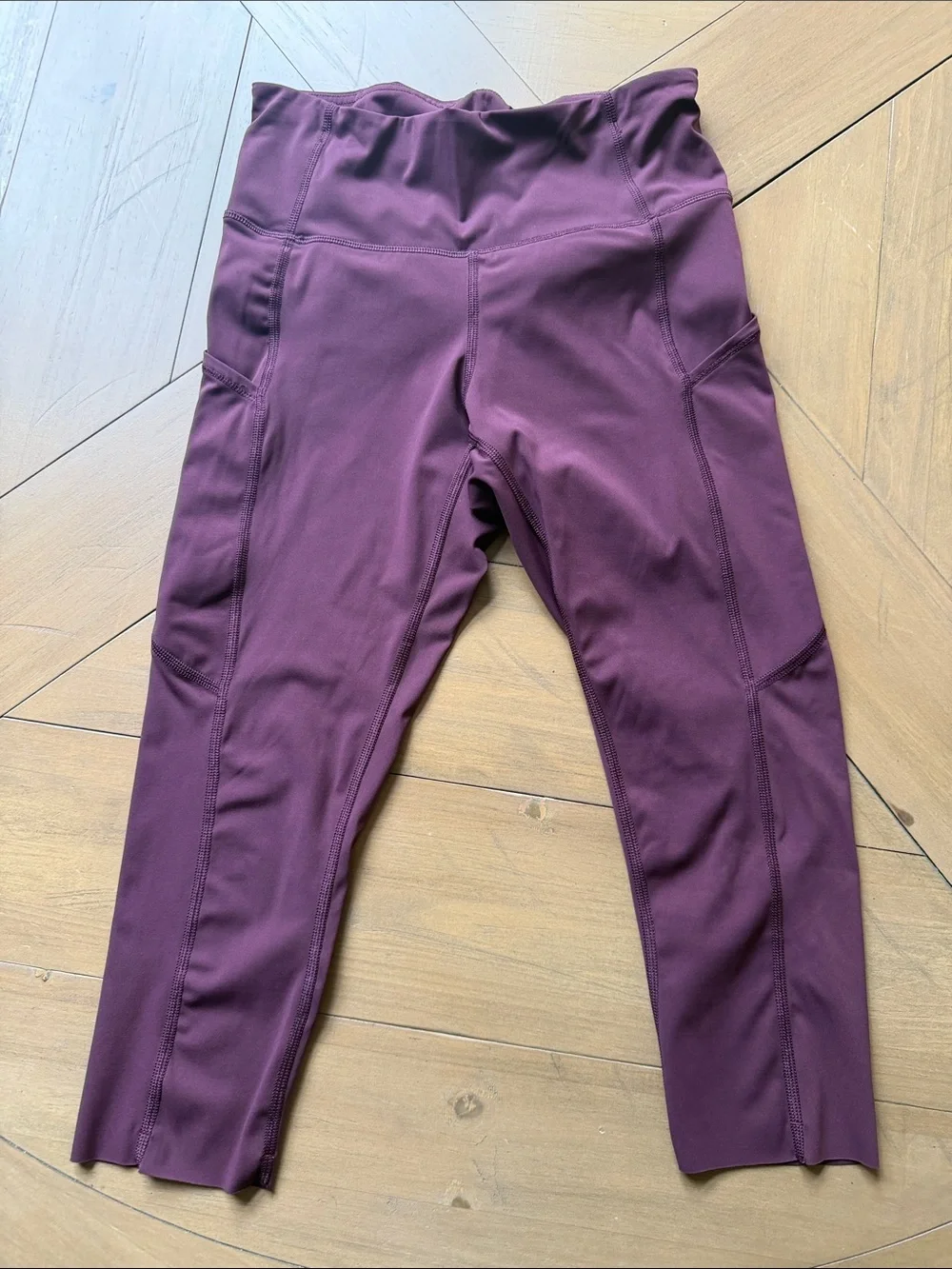 CRZ YOGA Plum High-Waist Capri Leggings with Side Pockets
